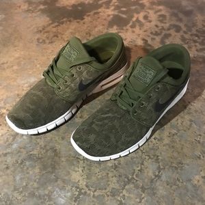 Nike SB Janoski Green Legion